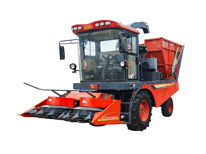 俄罗斯专享会294牌4QZ-2200A型自走式青饲料收获机
